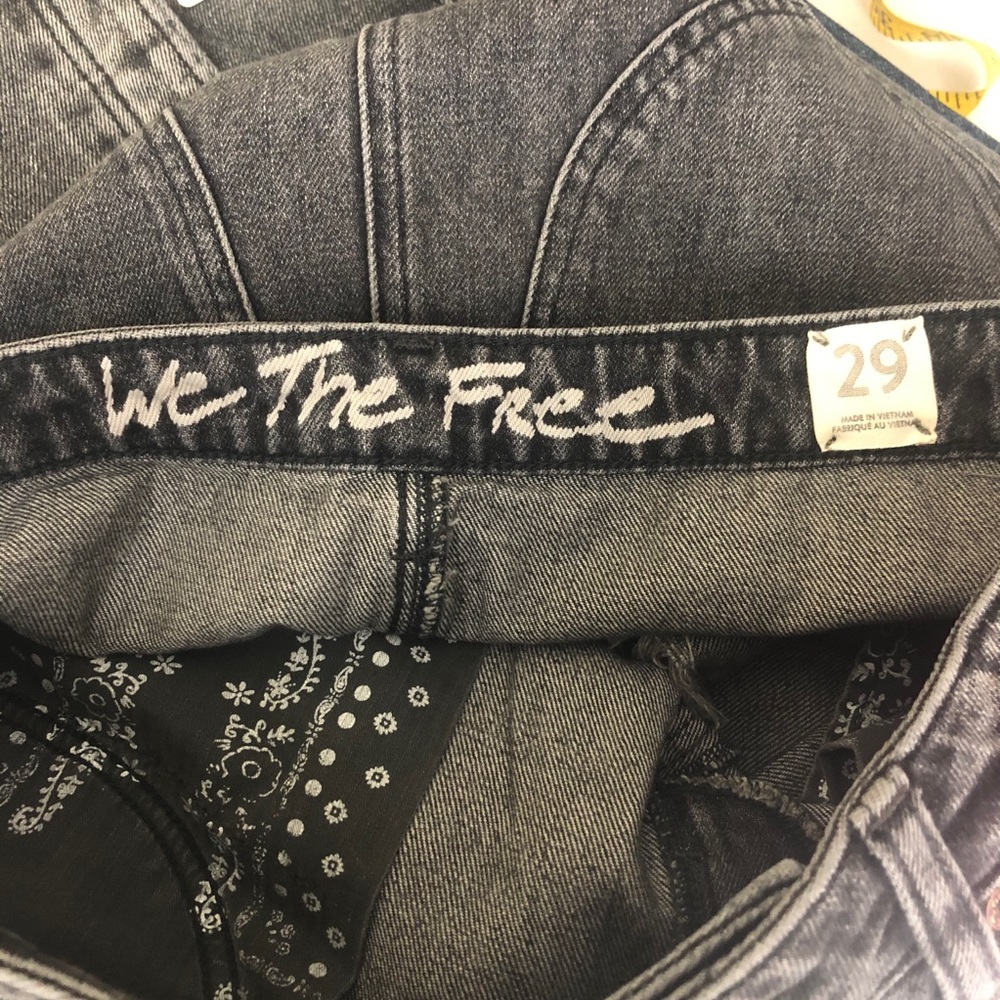 Free People Denim Black Mini Skirt New Size 26 /29 - Picture 5 of 7